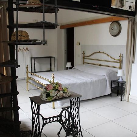 Un loft solo per i tuoi occhi Lägenhet Bergamo Exteriör bild